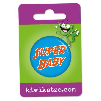 Ansteckbutton Super Baby an Eurolochkarte
